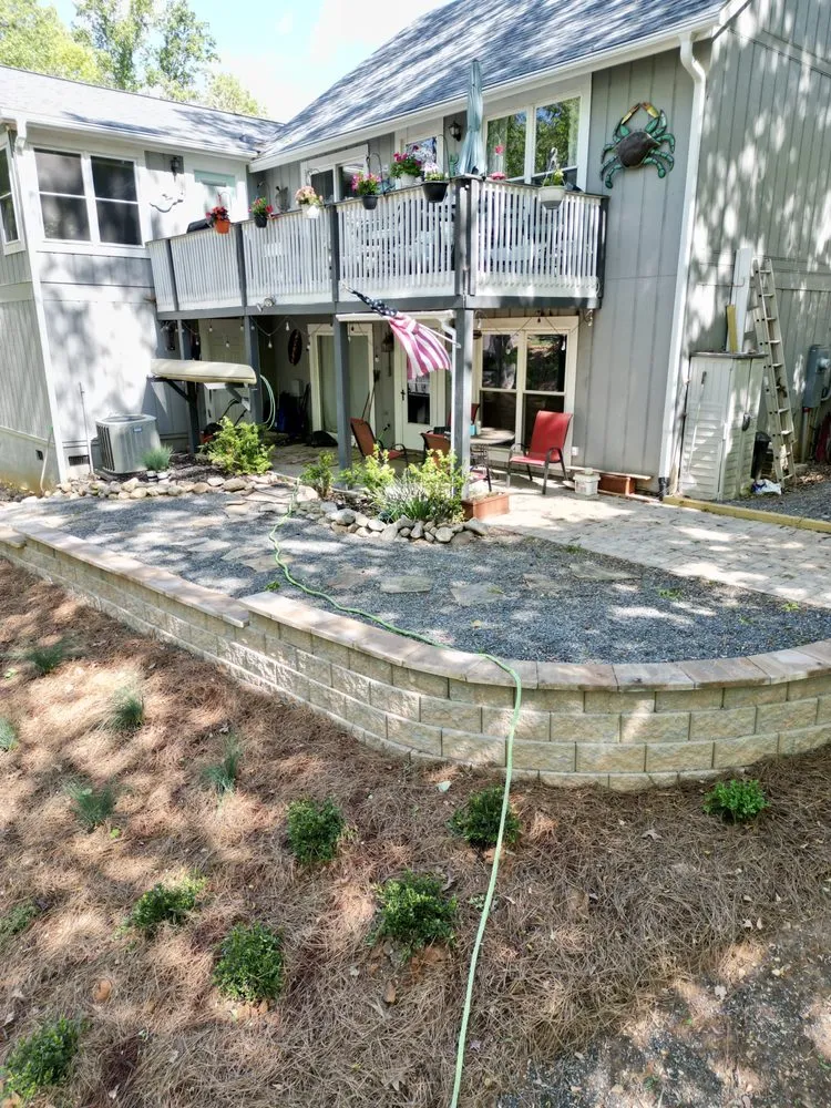 Top-rated outdoor landscaping in Fort Mill, SC by Hedgepeths Outdoor Services