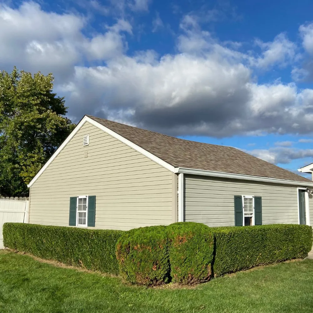 Custom yard maintenance in Anderson, IN by HedgeWorx Landscaping