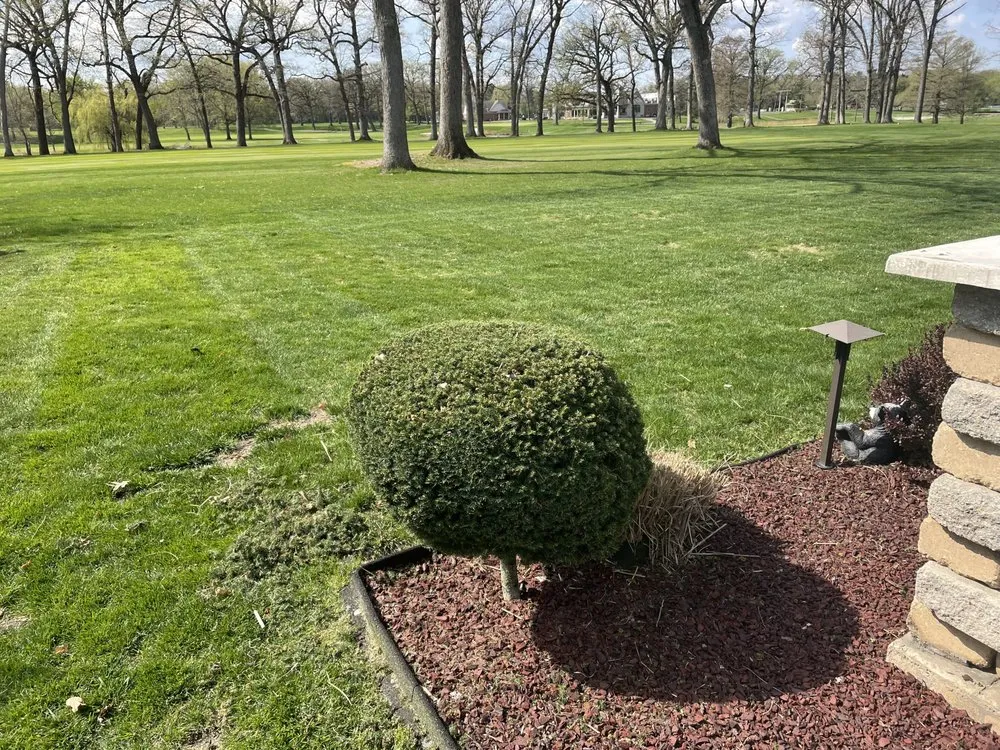 Trusted outdoor landscaping for outdoor upgrades in Merrillville, IN by Hedrick’s landscaping