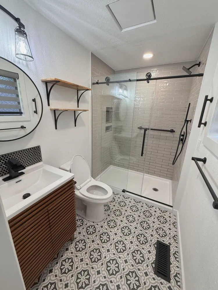 Expert outdoor landscaping with custom design in Woodburn, OR by Hefes Lawn & Construction