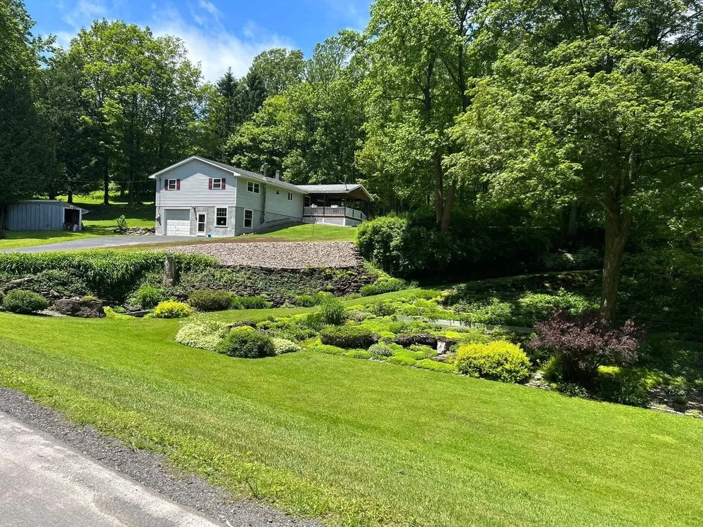 Reliable garden landscaping for year-round maintenance in Oneida, NY by Heff’s Property Services