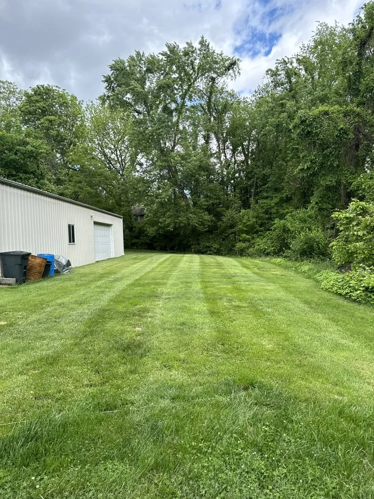 Reliable lawn care service in New Athens, IL by Heinen Landscaping