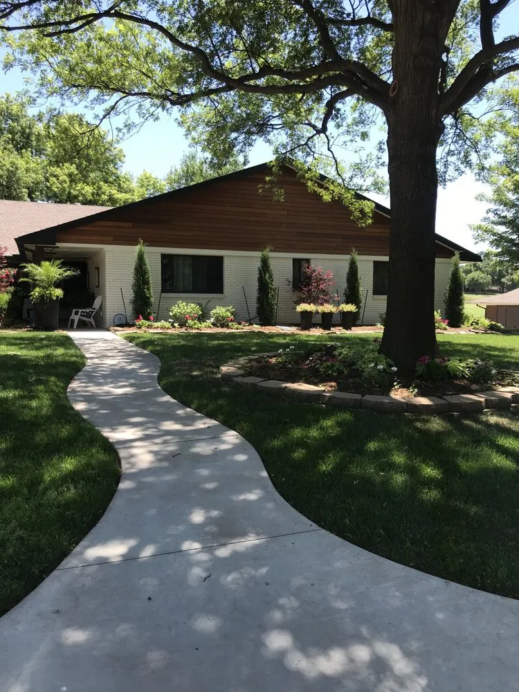 Local outdoor landscaping in Chickasha, OK by Heisman Lawncare