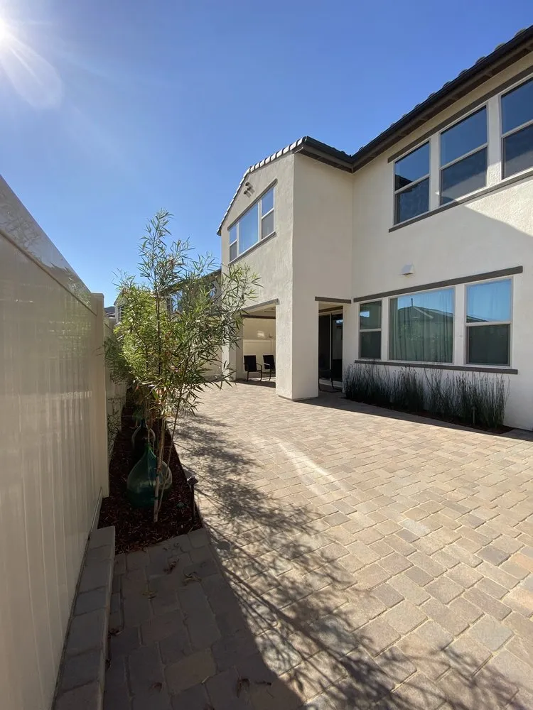 Custom yard cleanup service near you in Vista, CA by Helcco Landscape Construction