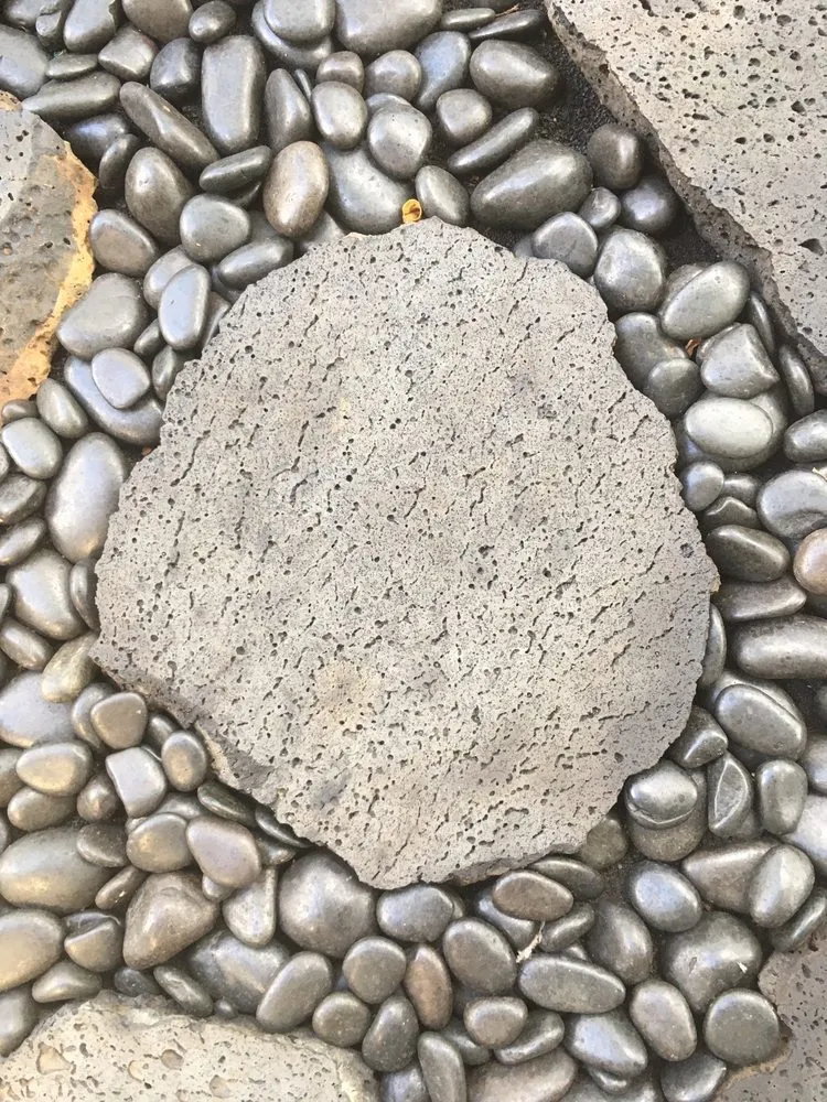 Local yard cleanup service in Kailua, HI by Hele Mai Lawn & Garden