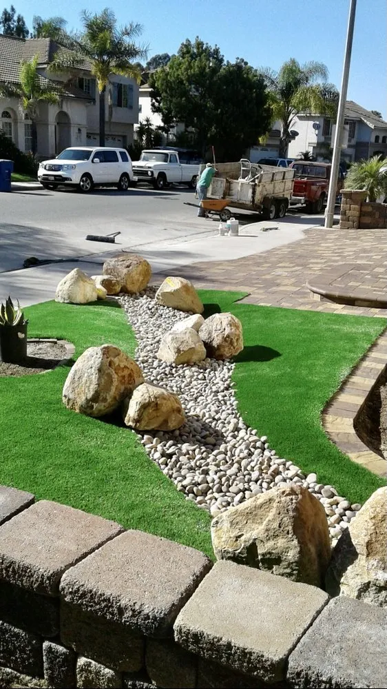 Expert yard maintenance in Spring Valley, CA by Helix Dreamscapes