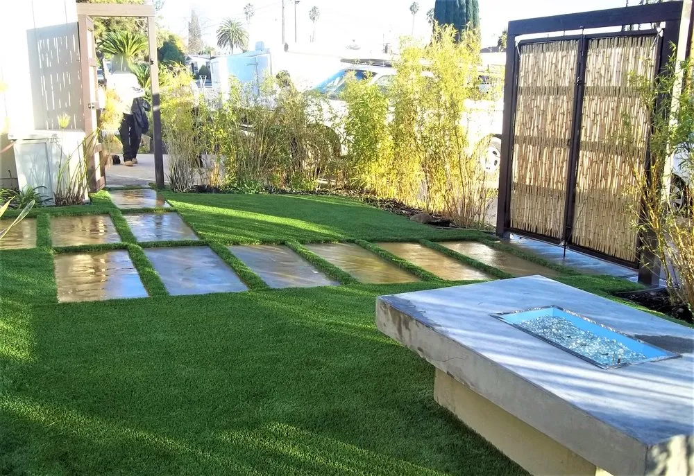 Professional lawn care service for homes in Spring Valley, CA by Helix Dreamscapes