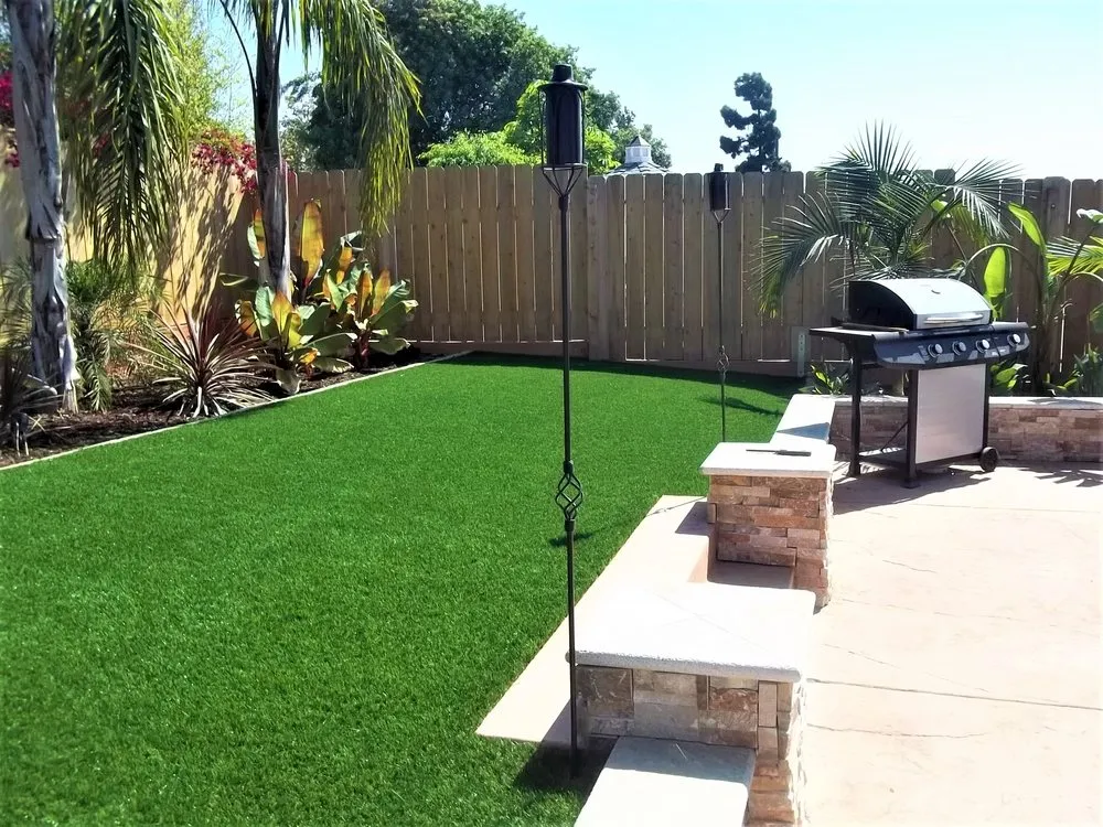 Professional lawn mowing service experts serving Spring Valley, CA - Helix Dreamscapes