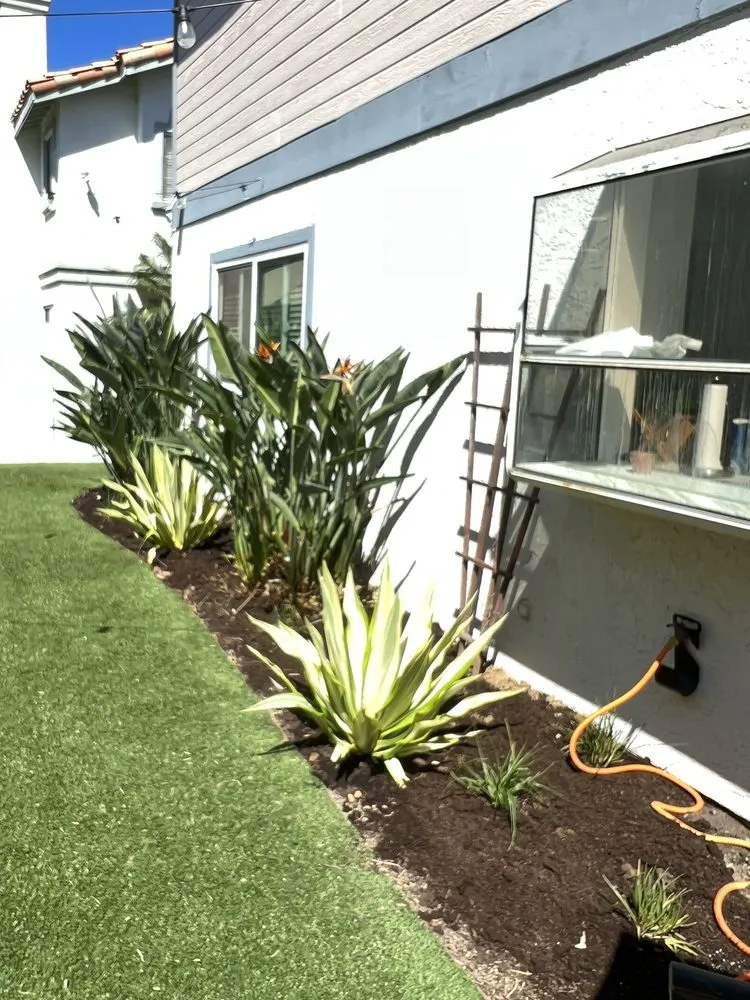 Custom outdoor landscaping in Hawthorne, CA - Helix Landscape Construction