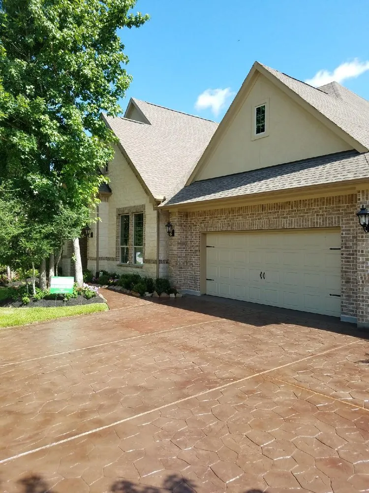 Professional yard cleanup service in Highlands, TX - Helms Landscape Design