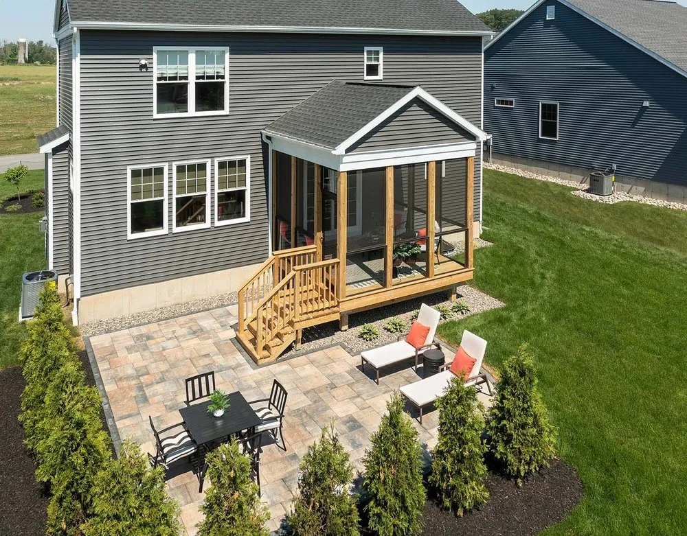 Expert yard cleanup service near you in Ballston Spa, NY by Heloscaping