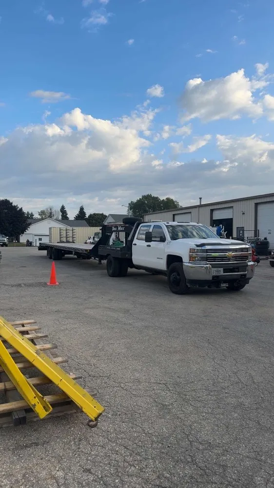 Reliable lawn mowing service in Manitowoc, WI by Helper Hansen