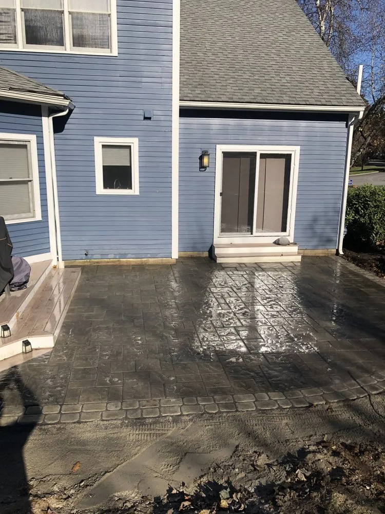 Custom landscape design in Concord, NH - Helpers property maintenance