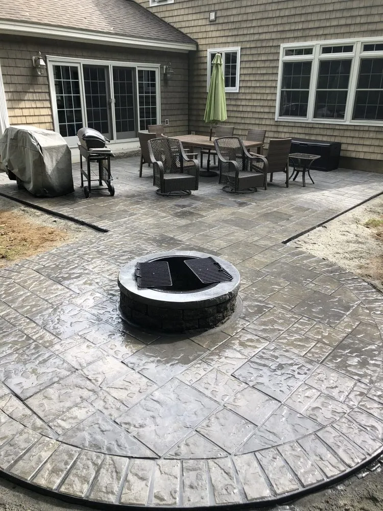 Local residential landscaping experts serving Concord, NH - Helpers property maintenance