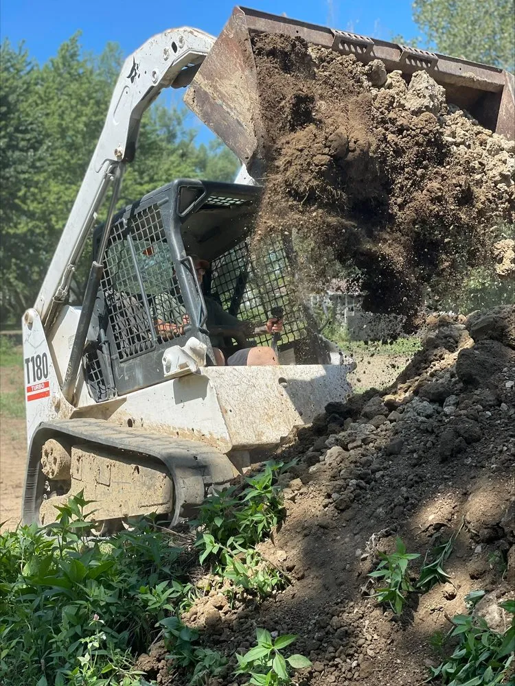 Custom landscape installation experts serving Cable, OH - Helpful Hand