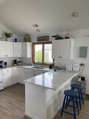 Helpin Hand Handyman