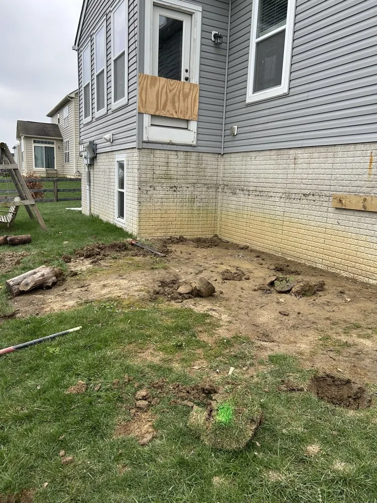 Top-rated outdoor landscaping with custom design across Lincoln Village, OH - Helping Hand