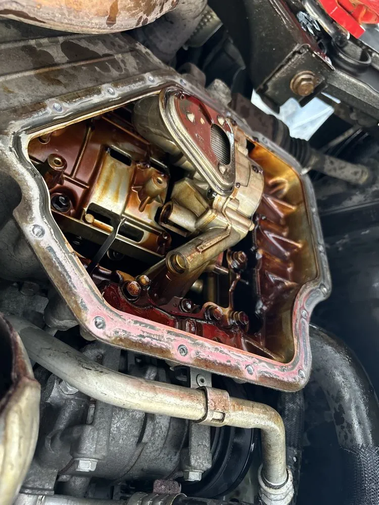 Custom yard maintenance in Lincoln Village, OH - Helping Hand