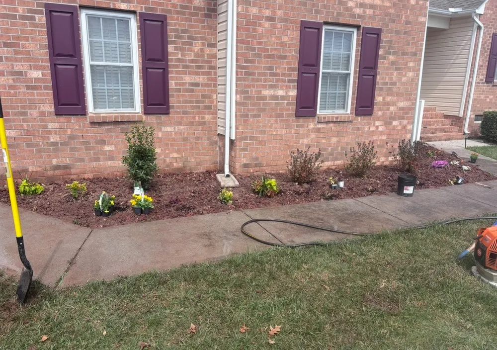 Professional residential landscaping experts serving Colonial Heights, VA - Helping Hand Services