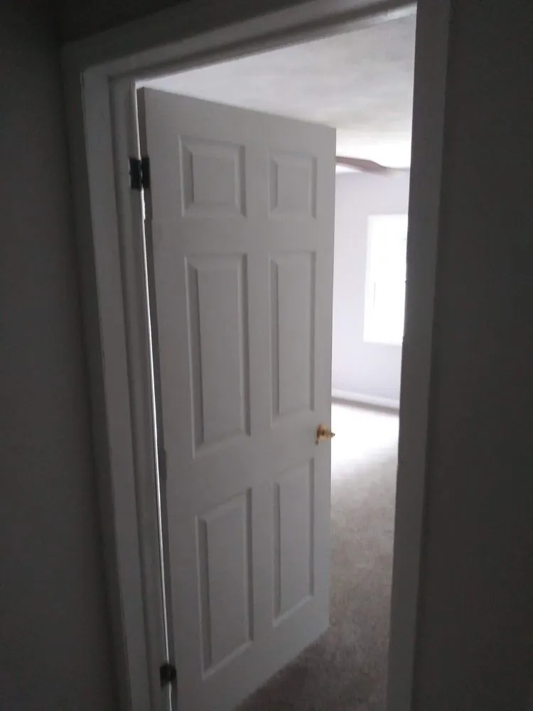 Top-rated residential landscaping with custom design in Elyria, OH by Helping Hands All Season Services