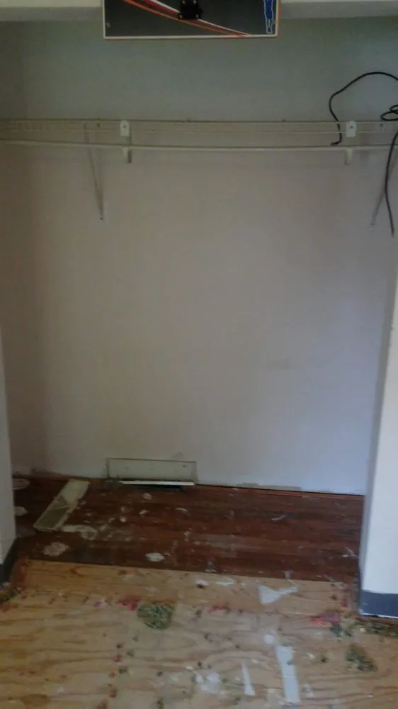 Top-rated landscaping services in Elyria, OH by Helping Hands All Season Services