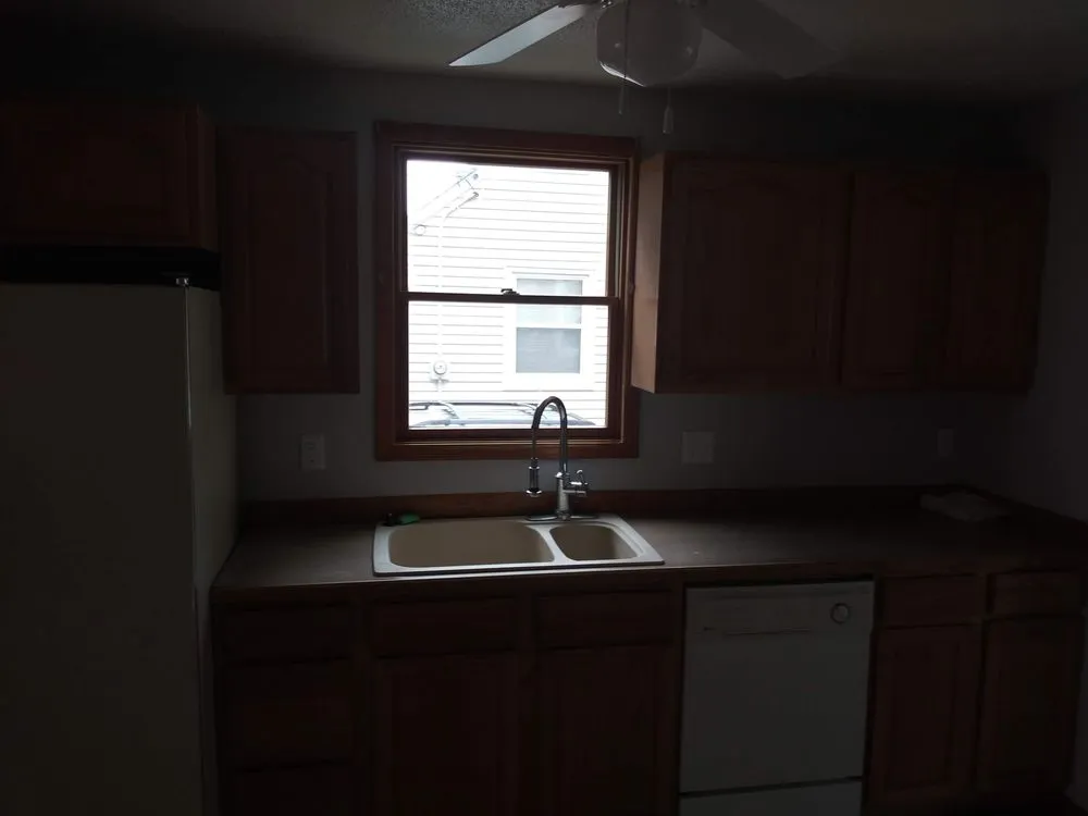 Trusted yard maintenance in Elyria, OH by Helping Hands All Season Services