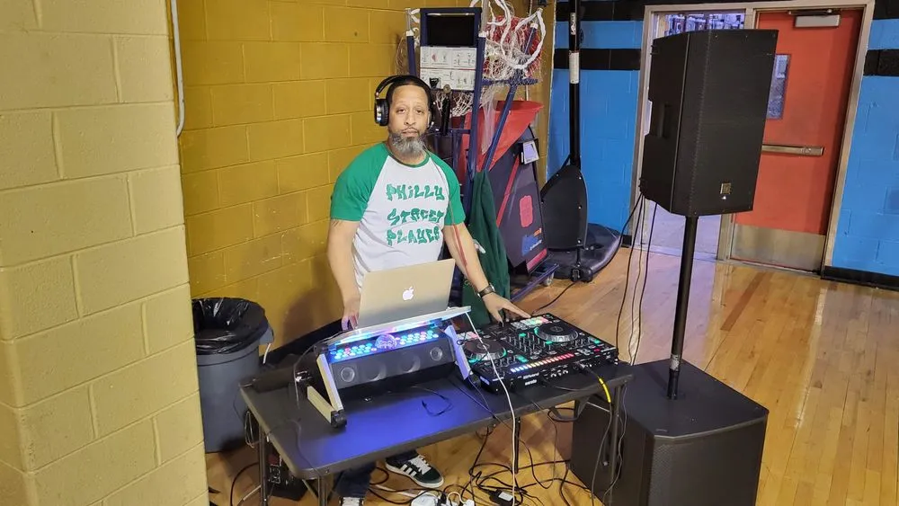 Local landscape installation near you in Philadelphia, PA by Helping Hands and more