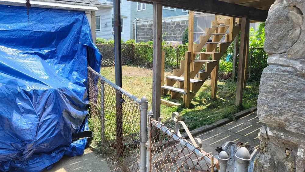 Professional residential landscaping experts serving Philadelphia, PA - Helping Hands and more