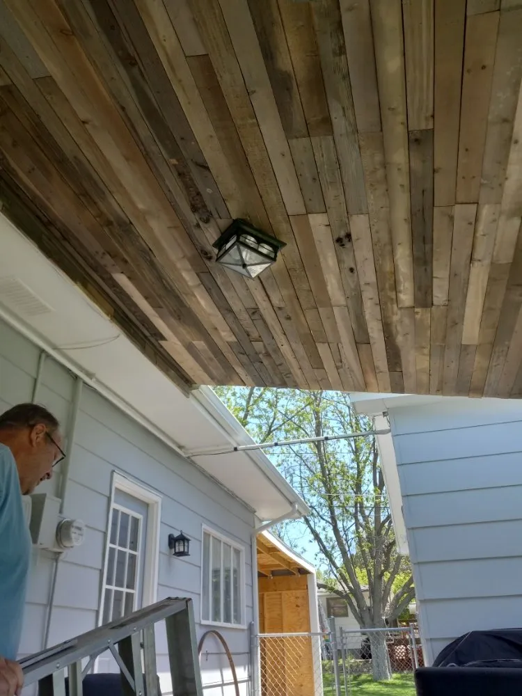 Affordable yard cleanup service experts serving Scottsbluff, NE - Helping Hands Cleaning Service