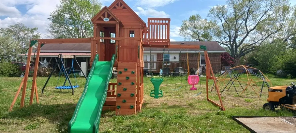 Local outdoor landscaping near you in Flintville, TN by Helping Hands Home Improvement