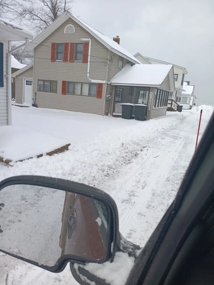 Affordable outdoor landscaping experts serving Ashtabula, OH - Helping Hands Property Maintenance