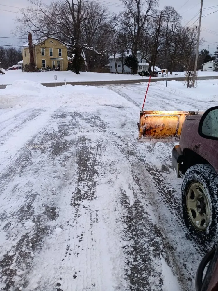 Local lawn mowing service for residential properties in Ashtabula, OH by Helping Hands Property Maintenance