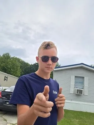 Helping Hands Property Maintenance