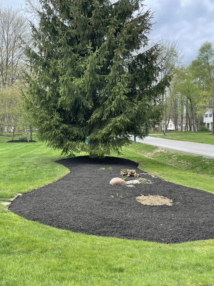Custom residential landscaping in Chagrin Falls, OH by Hemlock Landscapes