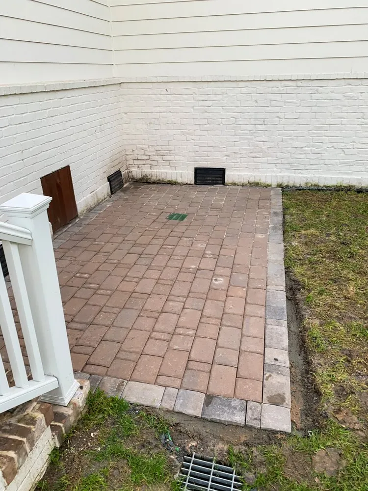 Expert landscaping services in The Woodlands, TX by Hemmen Services