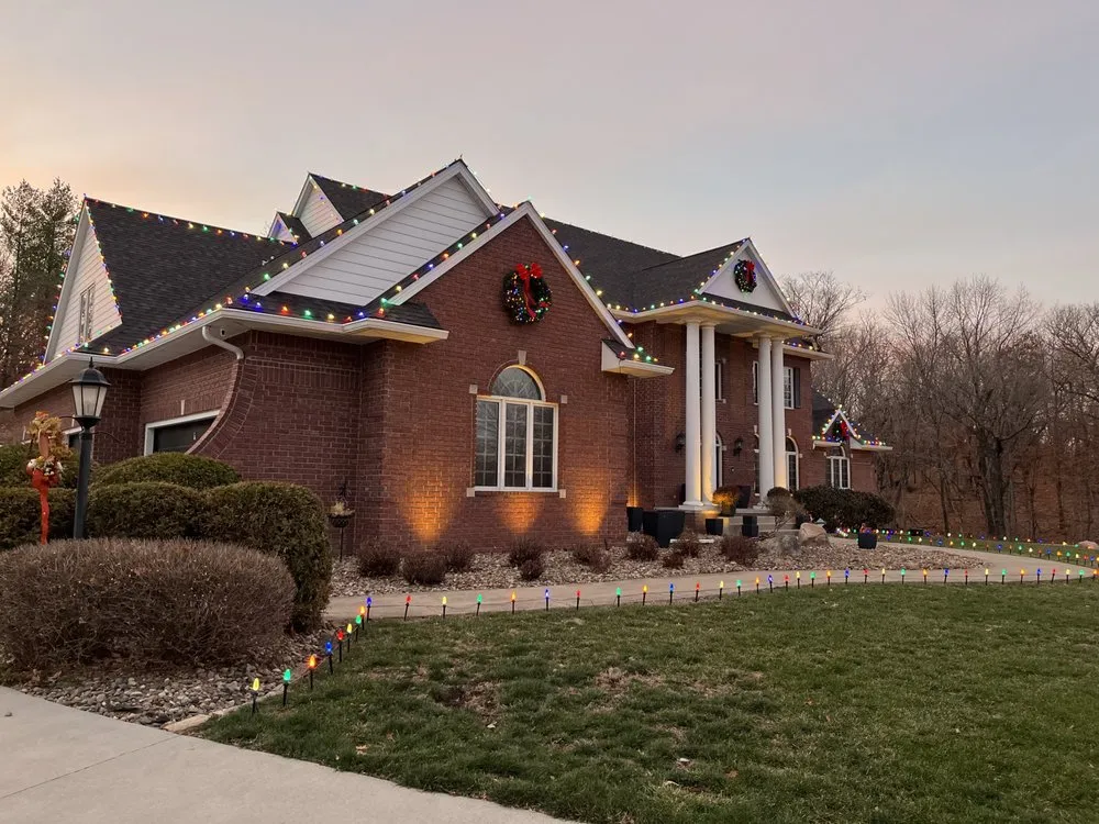 Expert yard maintenance in Des Moines, IA by Hemphill's Lawn And Landscape