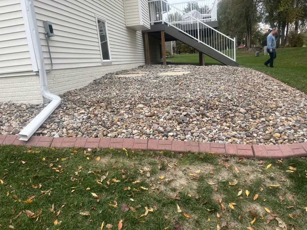 Trusted garden landscaping in Des Moines, IA by Hemphill's Lawn And Landscape