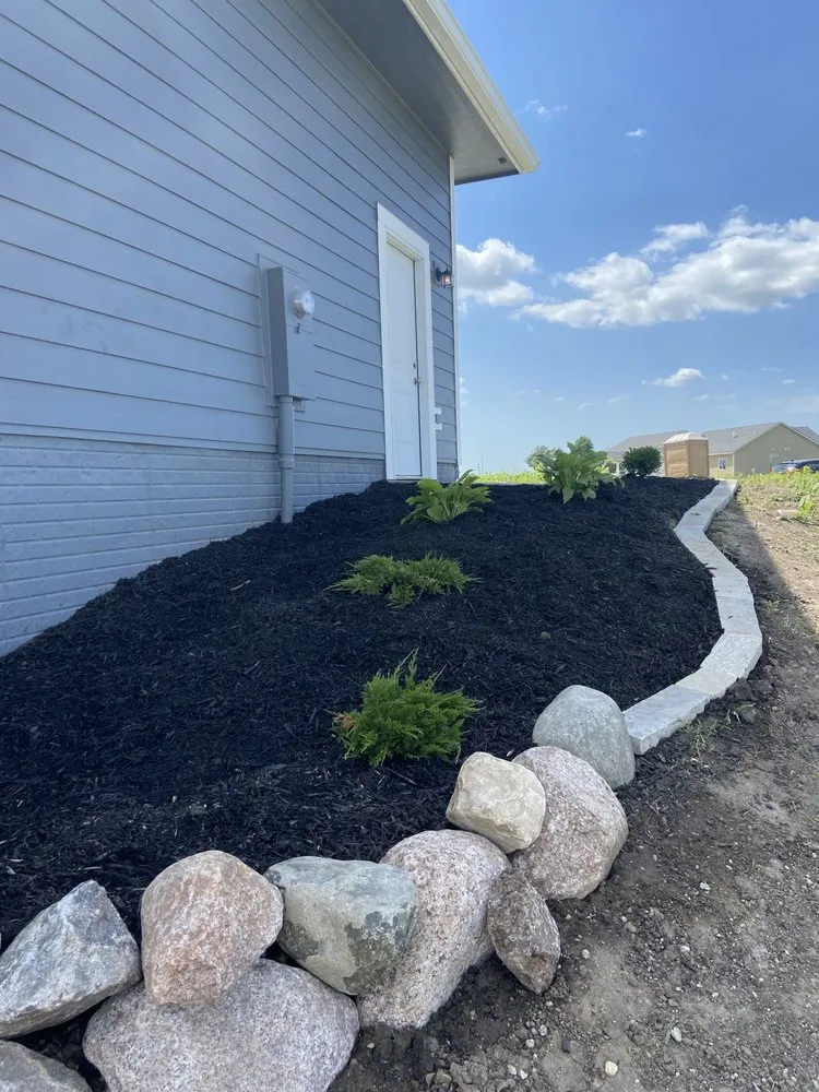 Expert lawn care service in Des Moines, IA - Hemphill's Lawn And Landscape