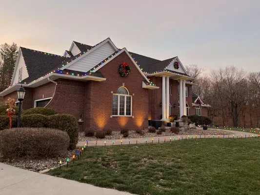 Hemphill's Lawn And Landscape Logo