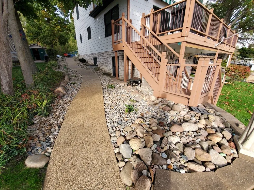 Custom outdoor landscaping in Portage, MI by Hemstreet landscaping