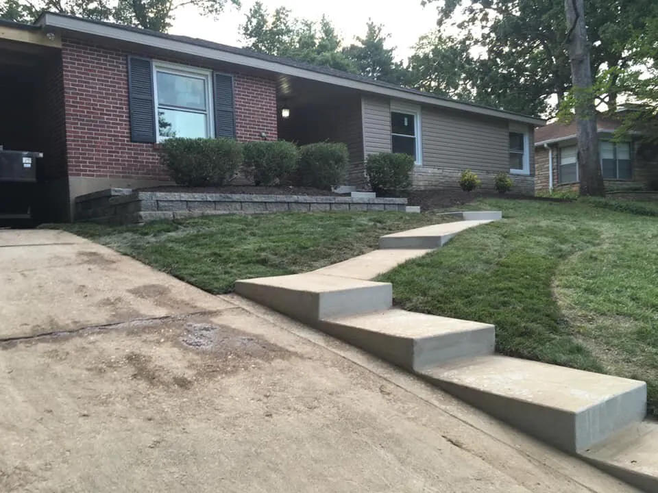 Professional lawn mowing service in Manchester, MO - Hendel Lawncare