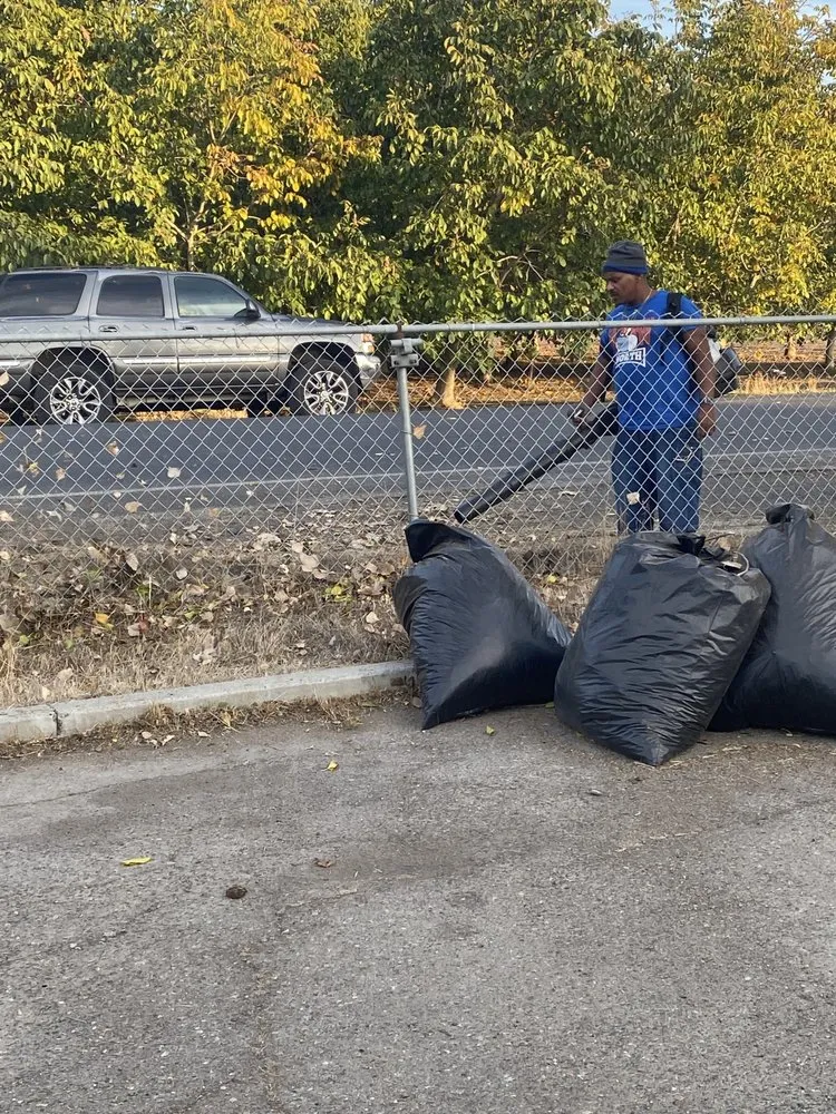 Professional lawn care service in Stockton, CA - Henderson and Pacheco Landscaping