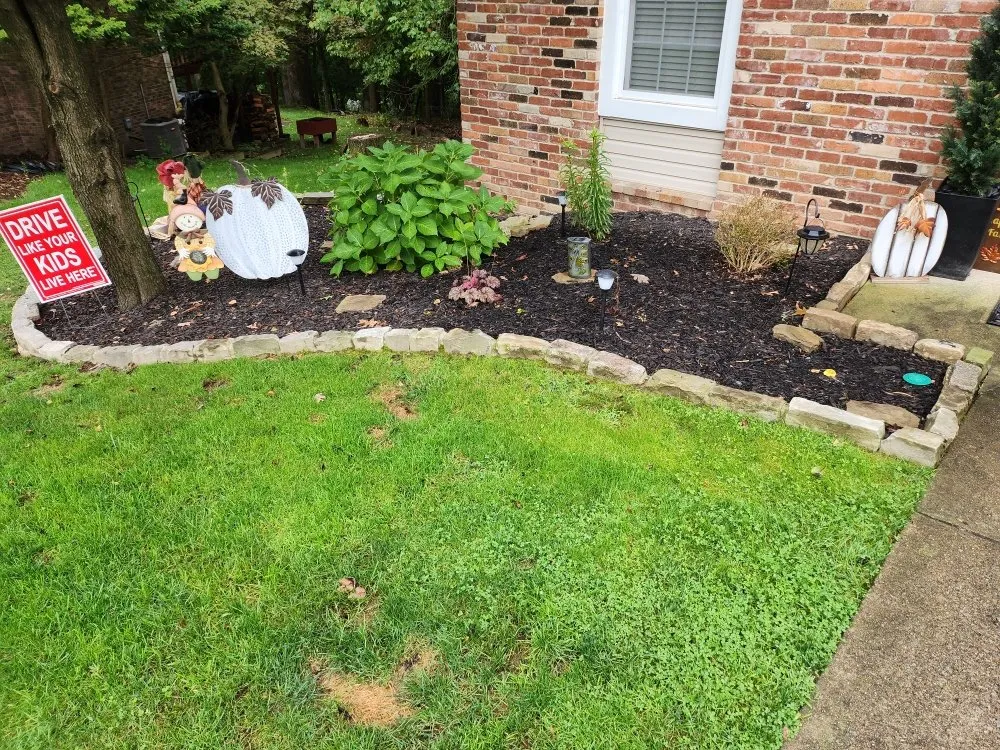 Top-rated garden landscaping in Pittsburgh, PA - Henderson The Handyman