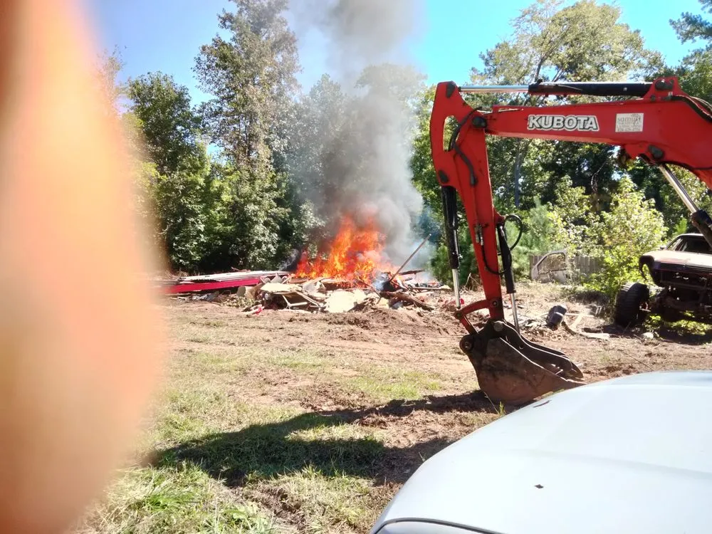 Expert garden landscaping with custom design in Buffalo, SC by Henderson's Grading & Landscaping