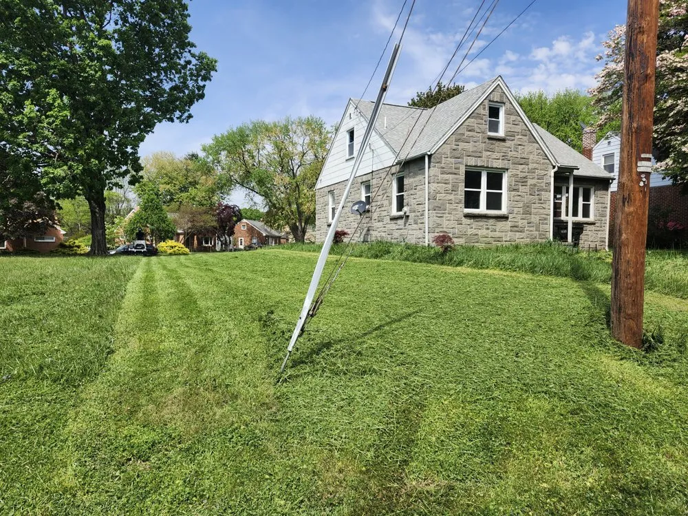 Custom lawn mowing service for beautiful yards in Harrisburg, PA by Henderson's Lawncare & Remodeling Service