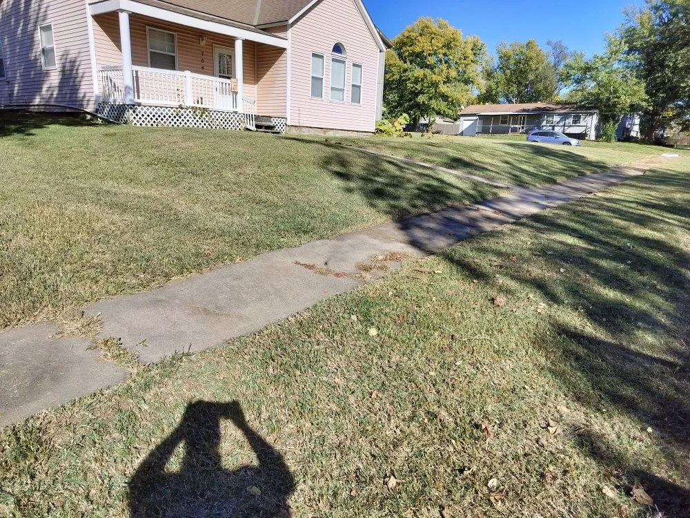 Expert landscape design in Paola, KS - Henderson's Lawncare