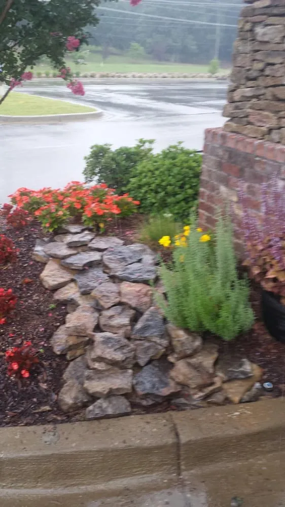 Affordable landscaping services near you in Nesbit, MS by Hendrix Landscaping Services
