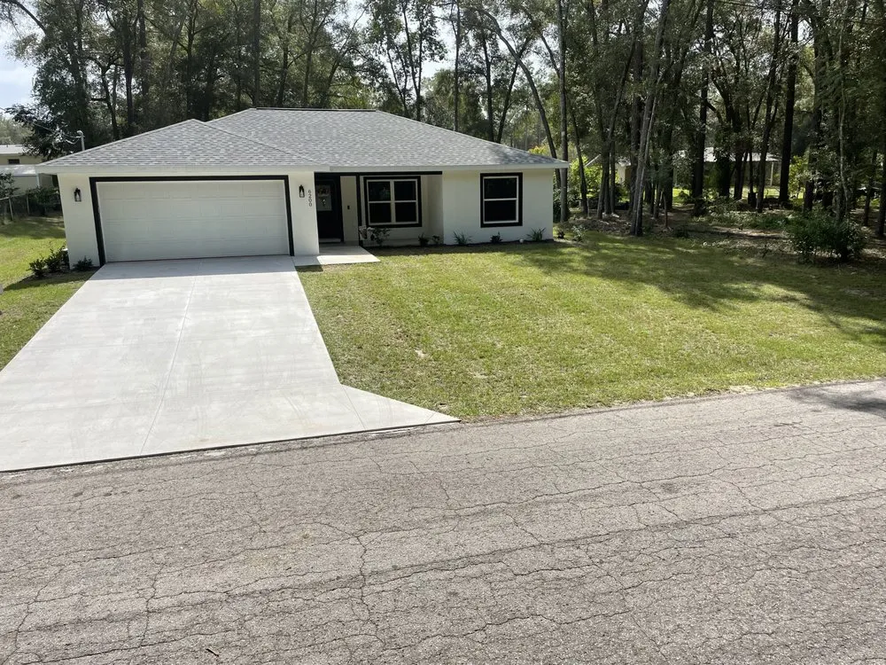 Professional residential landscaping near you across Lecanto, FL - Henleys Lawn And Landscaping