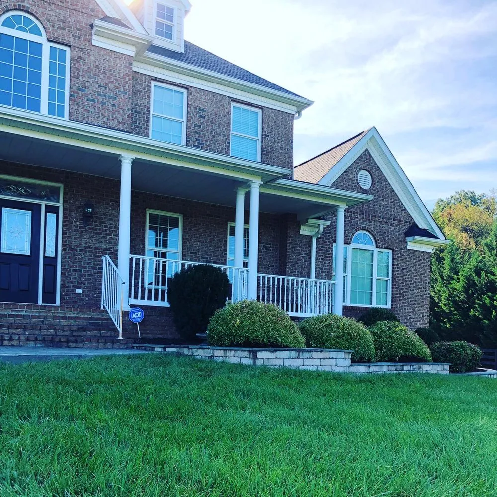 Trusted garden landscaping experts serving Cross Junction, VA - Henriques Landscapes