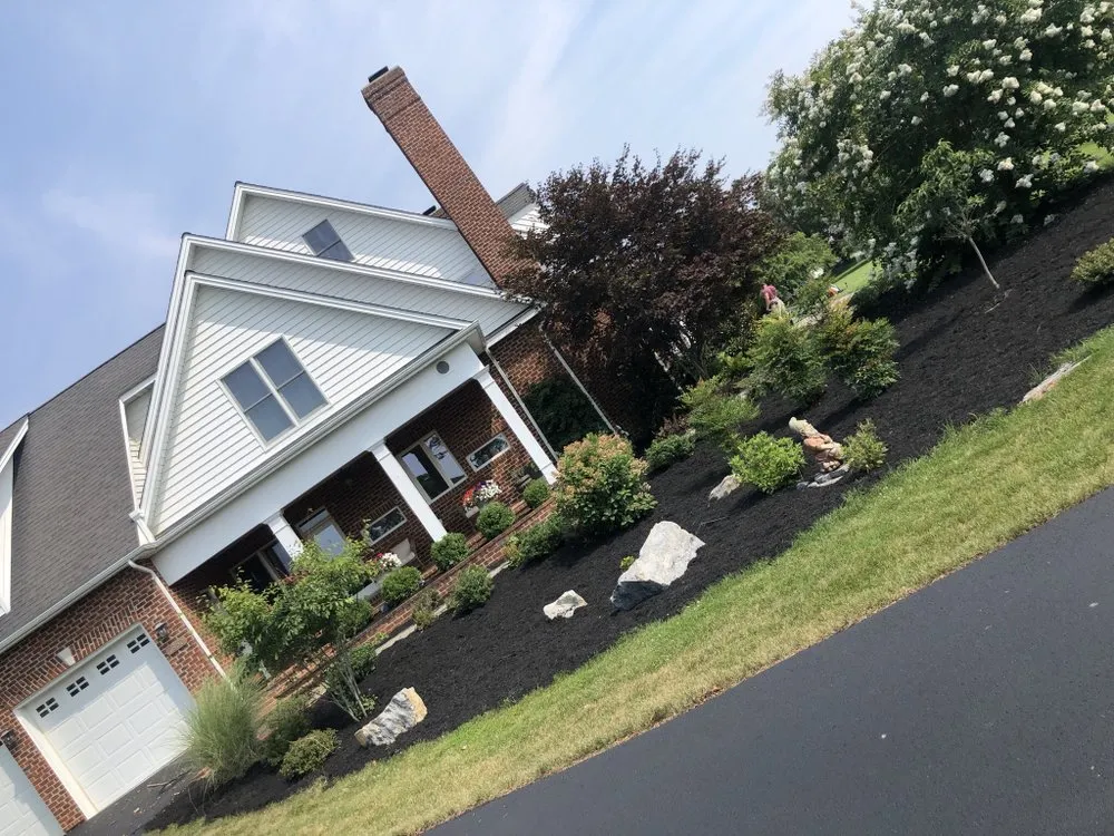 Top-rated lawn care service for year-round maintenance across Cross Junction, VA - Henriques Landscapes